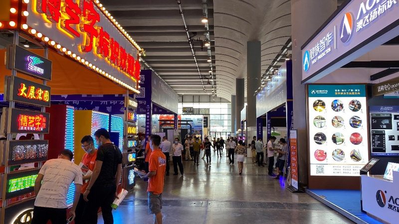 上海平面设计加盟，如何选择正规公司？**